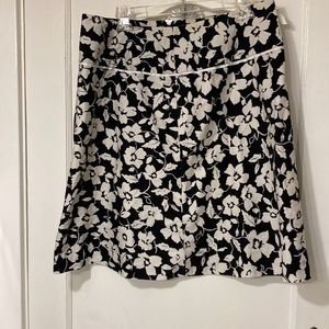Laura scott black and white skirt